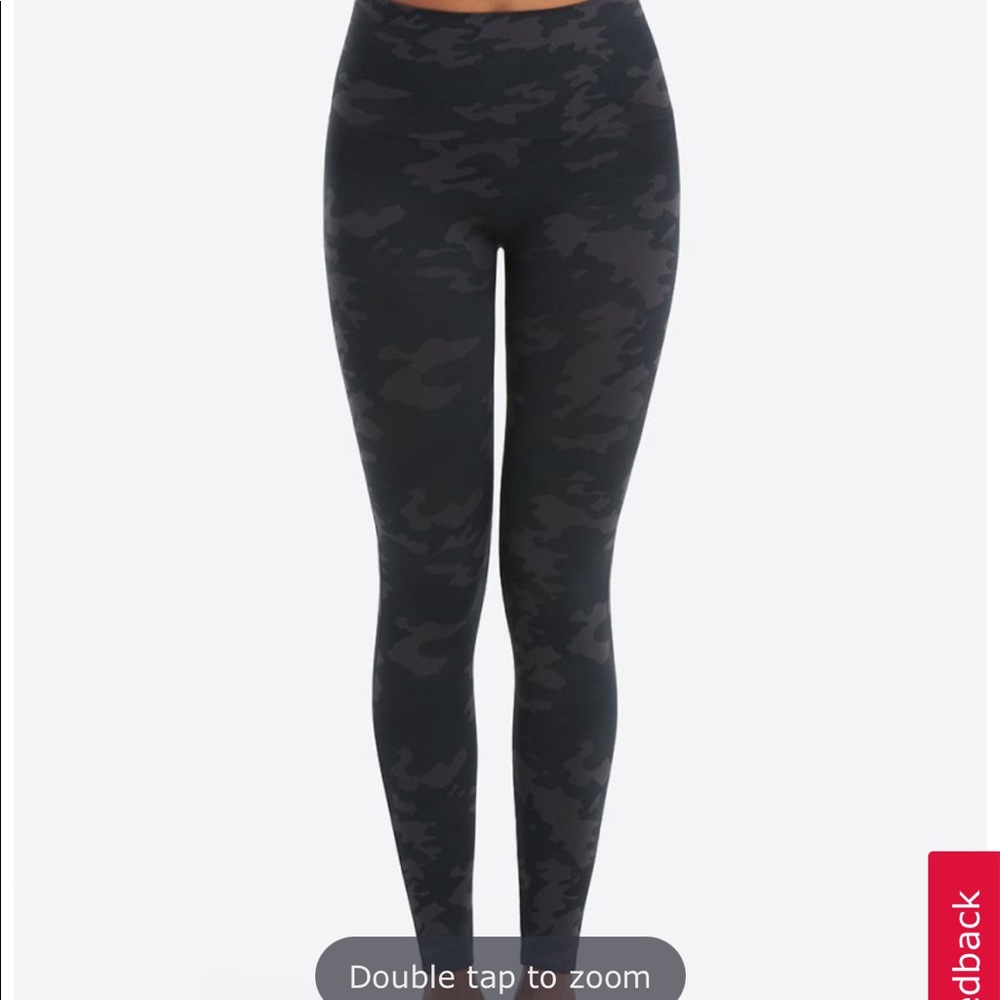 Spanx Look at Me Now Seamless Leggings medium